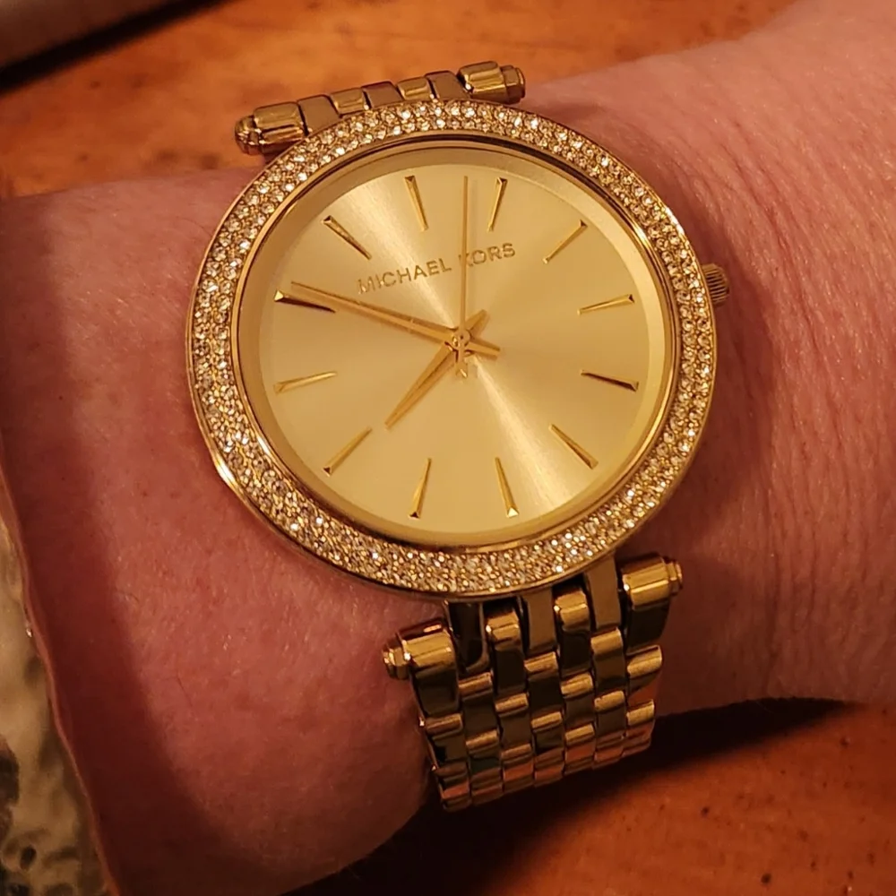 Michael kors watch - Picture 3 of 5